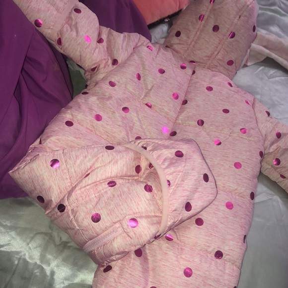 💗✨DKNY Pink and Fuchsia Polkadots Snowsuit ✨💕 - Picture 4 of 5